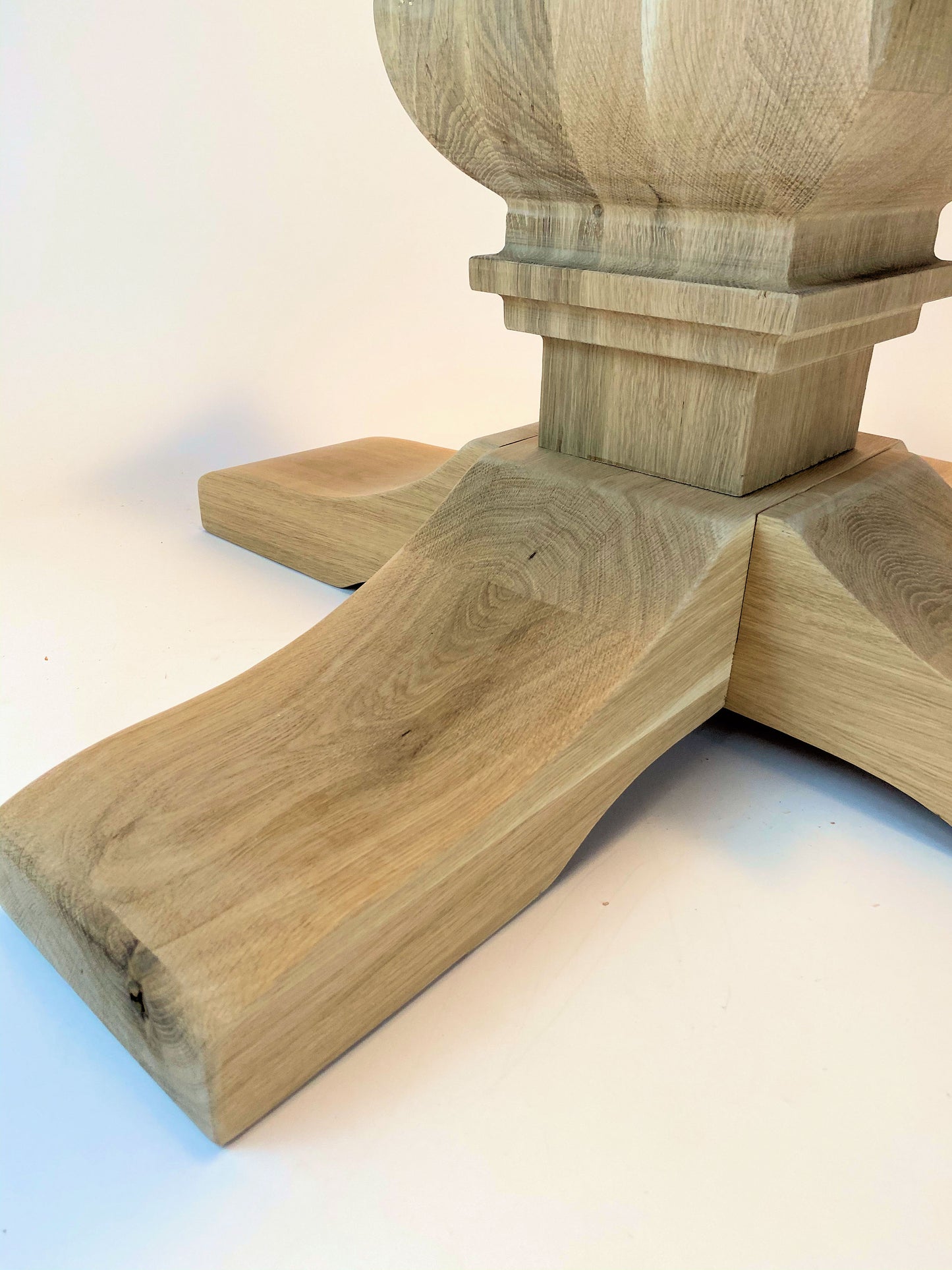Pedestal Table Base - Standard Table Leg